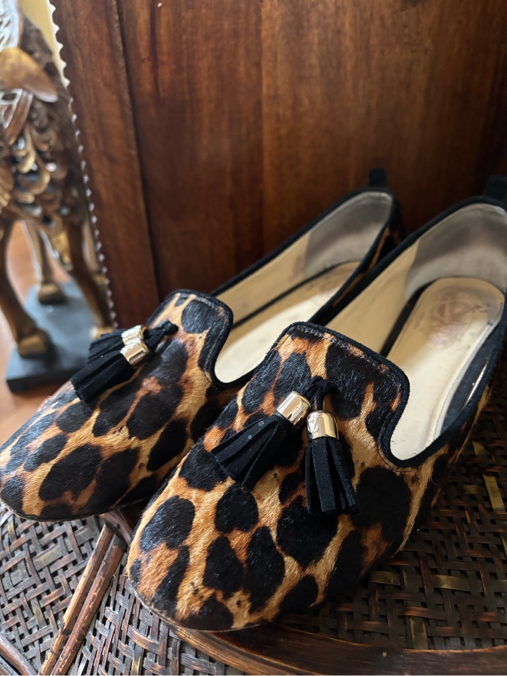 Vero Cuoio Leopard Print Tassel Loafers in Black and Brown - Picture 3 of 6